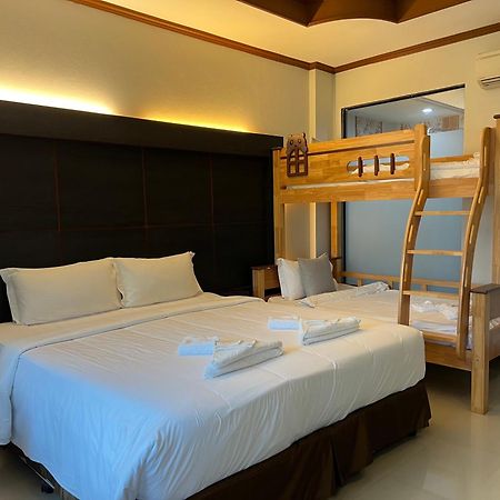 Blue Carina Hotel Phuket Екстериор снимка