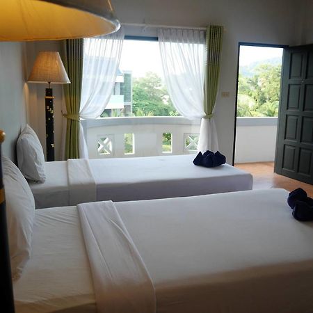 Blue Carina Hotel Phuket Екстериор снимка
