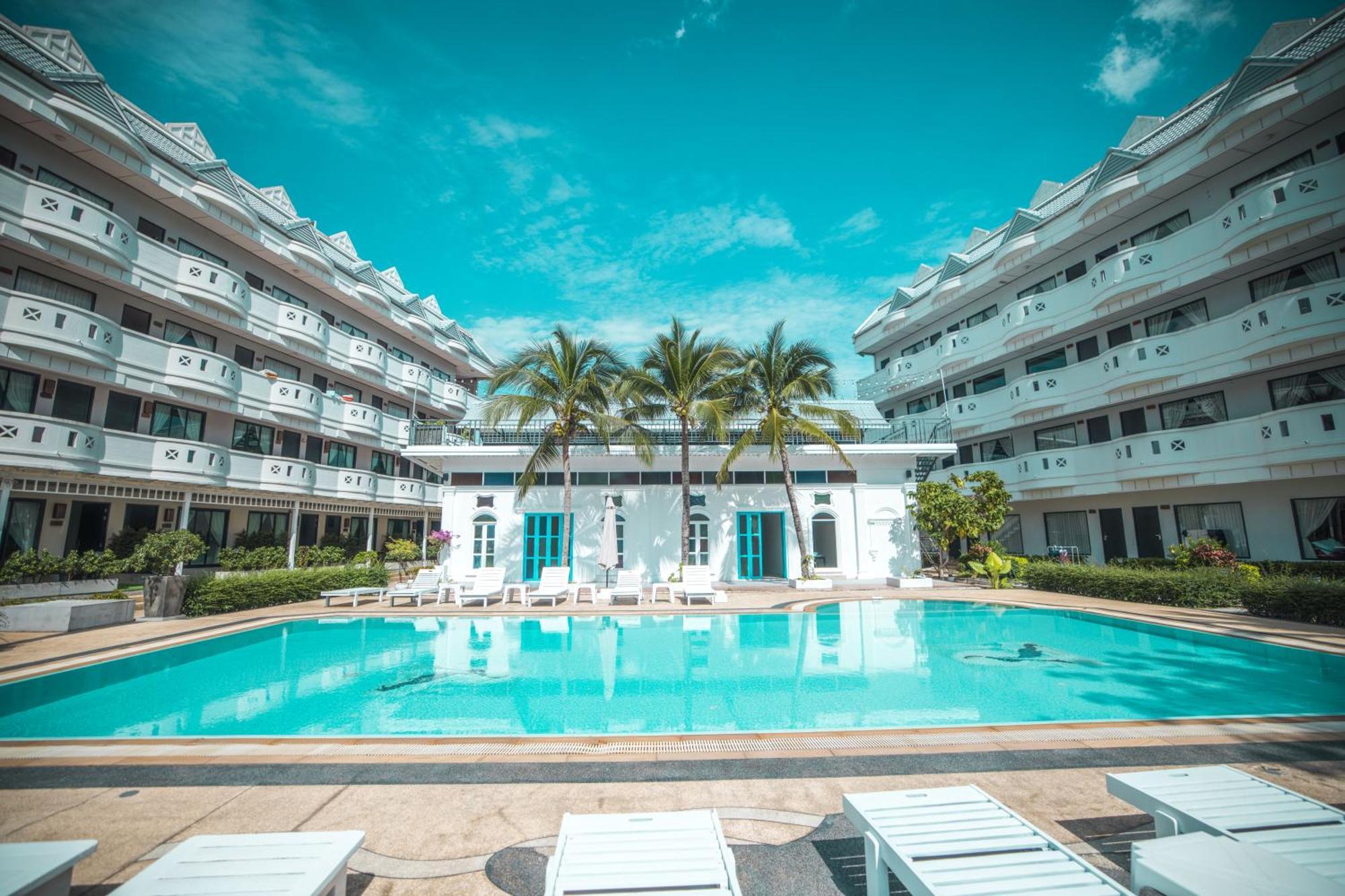 Blue Carina Hotel Phuket Екстериор снимка