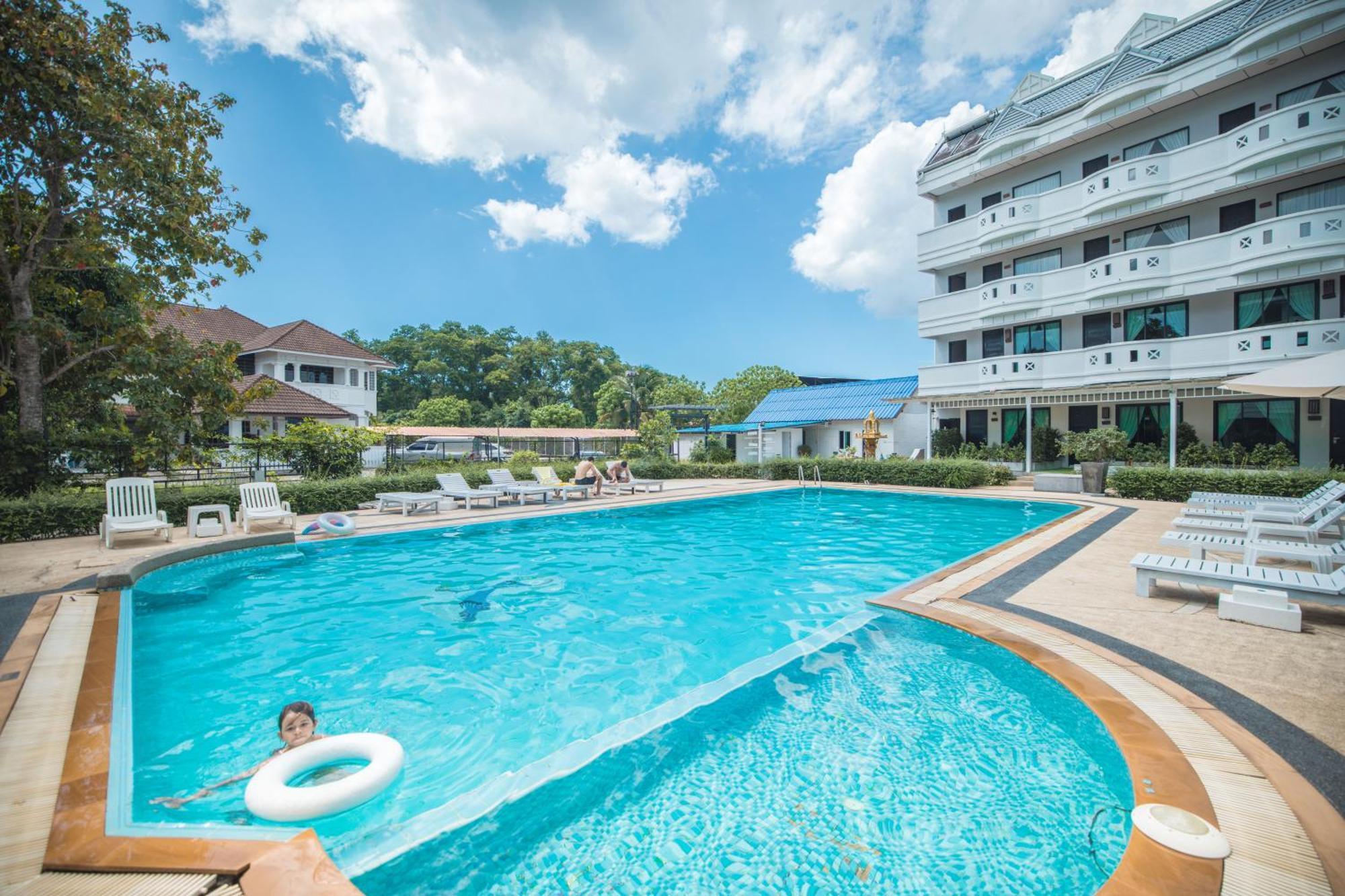 Blue Carina Hotel Phuket Екстериор снимка