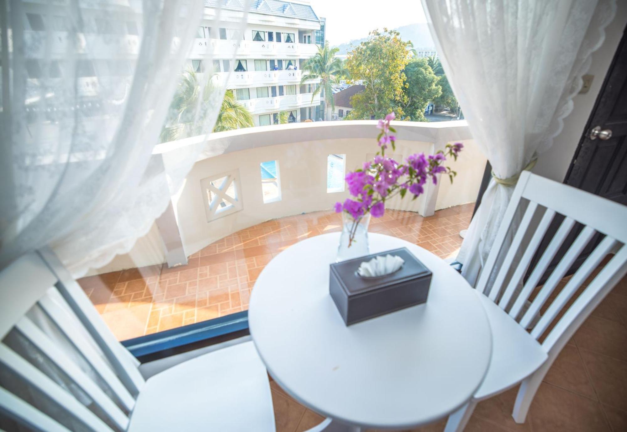 Blue Carina Hotel Phuket Екстериор снимка