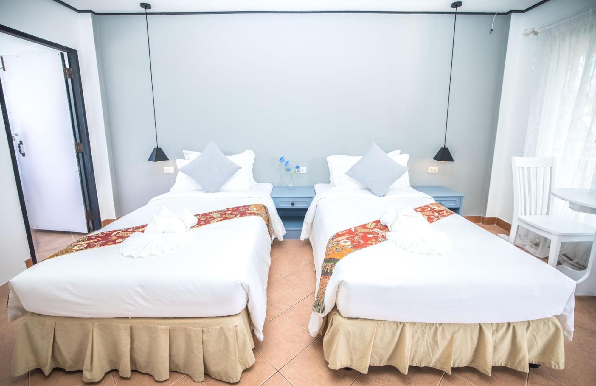 Blue Carina Hotel Phuket Екстериор снимка