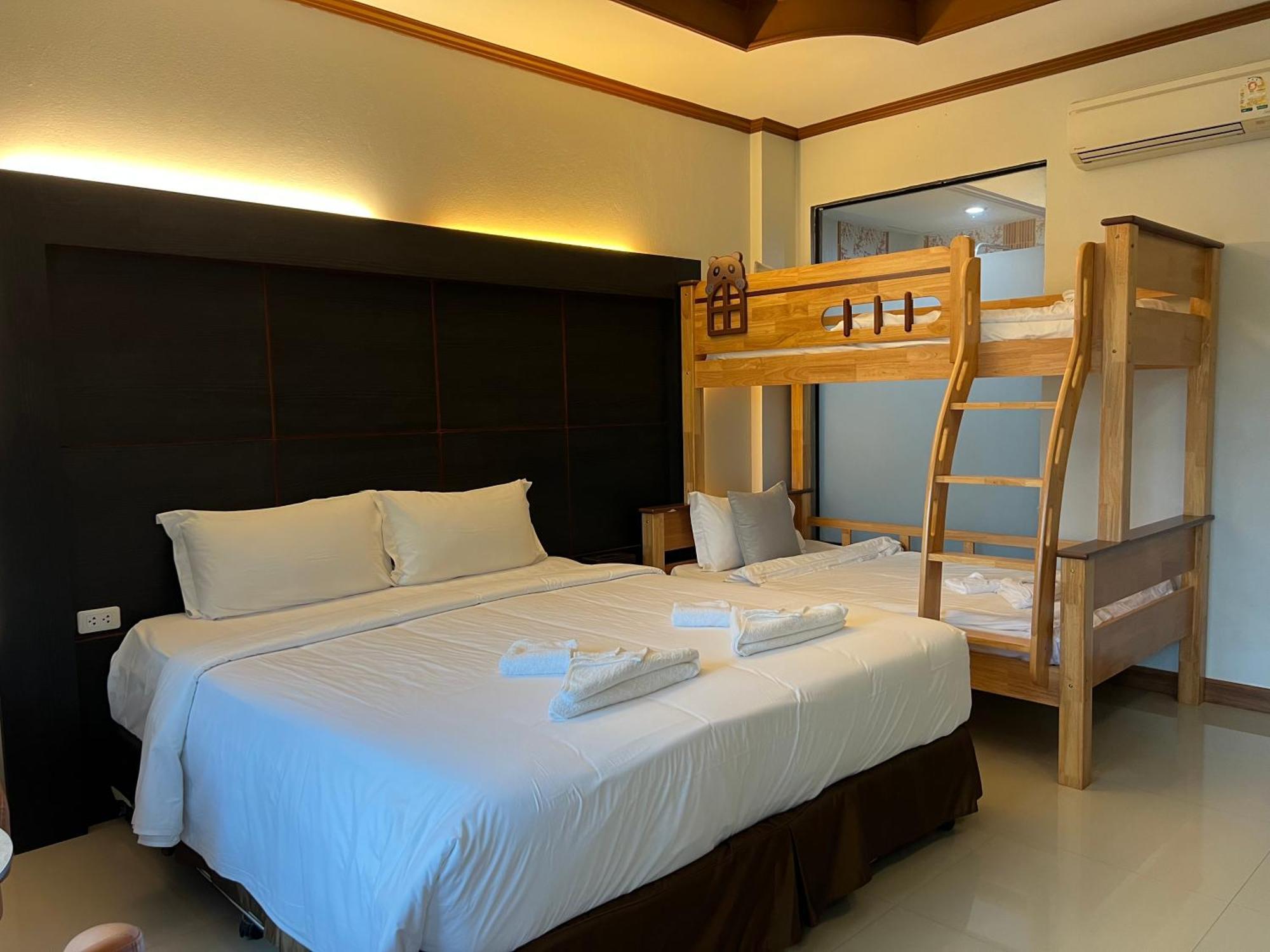 Blue Carina Hotel Phuket Екстериор снимка