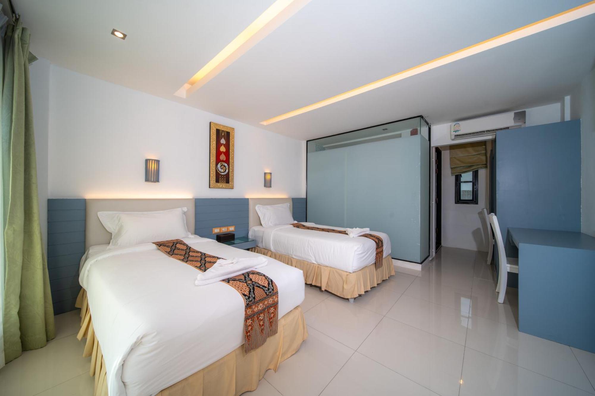Blue Carina Hotel Phuket Екстериор снимка